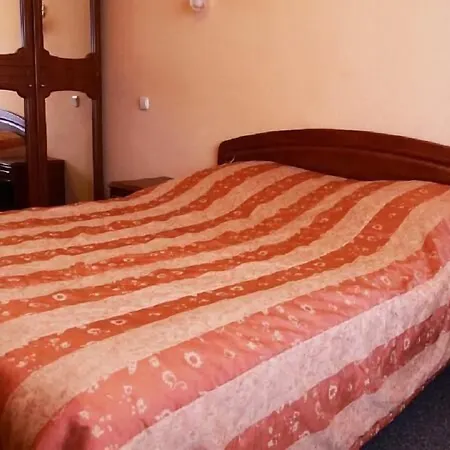 Готель 40 Let Pobedy Мінськ