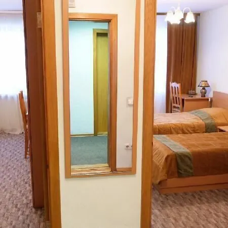 40 Let Pobedy 3*
