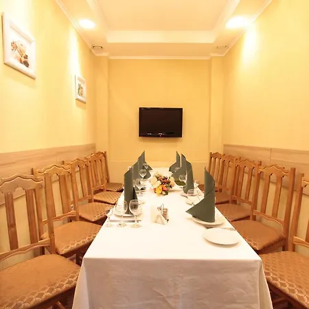 40 Let Pobedy מלון 3*