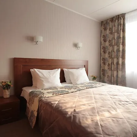Отель 40 Let Pobedy 3*