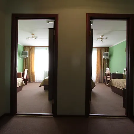 מלון 40 Let Pobedy מינסק